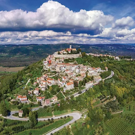 Beautiful In With Sauna Holiday home Motovun